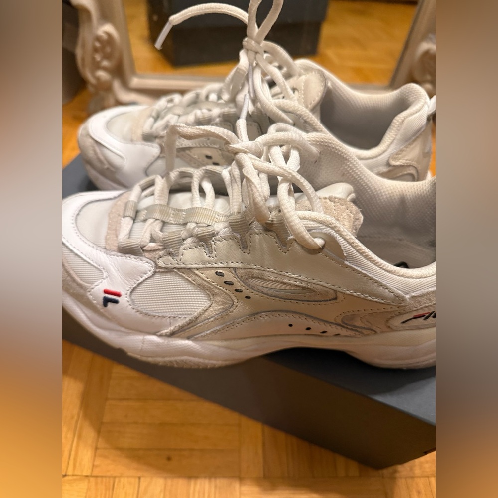 Fila Off-White Sneakers